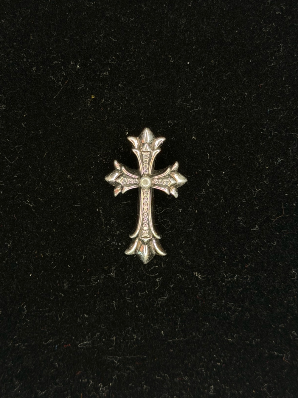 Chrome Hearts Classic Floral Cross Diamond Studded Overlap Stack Unisex Pendant